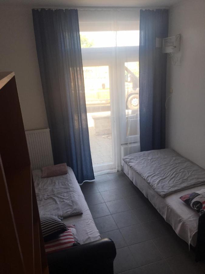 Tocc Apartman Gyal Exterior photo