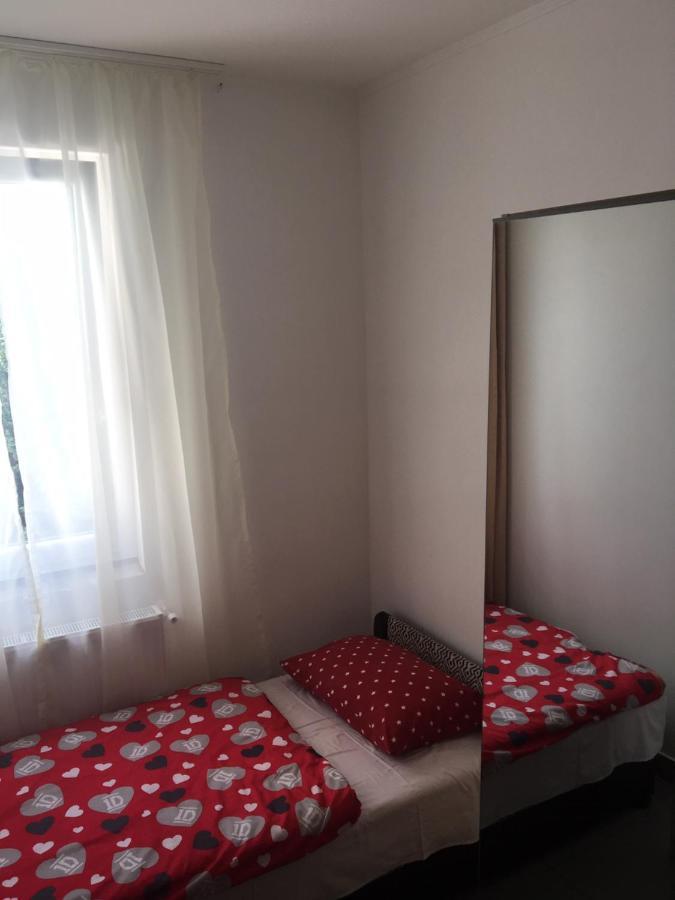 Tocc Apartman Gyal Exterior photo